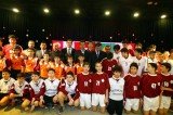 Dunga em um colégio exemplar em Istambul