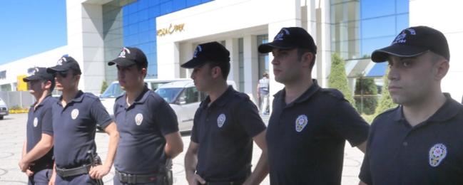 Condenamos as intimidações do governo turco à imprensa na Turquia!
