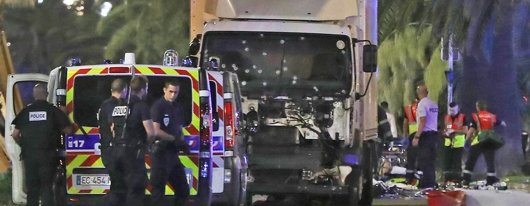 Condenamos ataque terrorista em Nice na França!