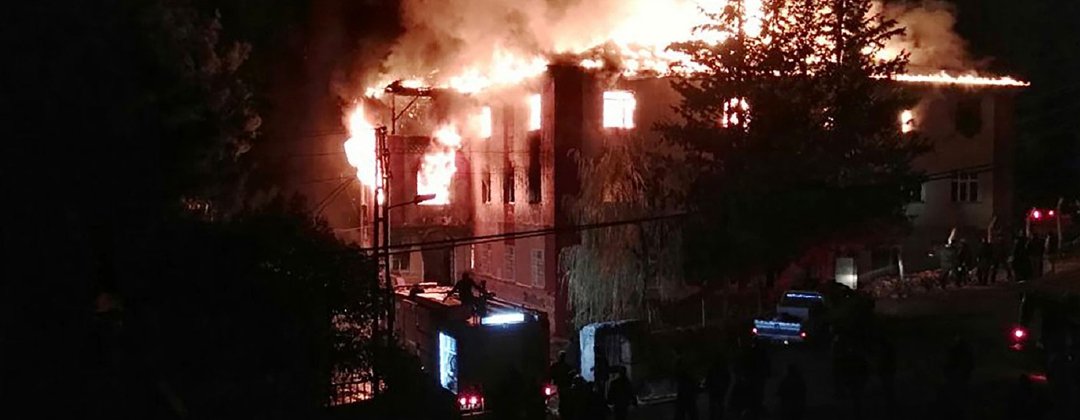 Nossas condolências pelos falecidos no incêndio na Turquia
