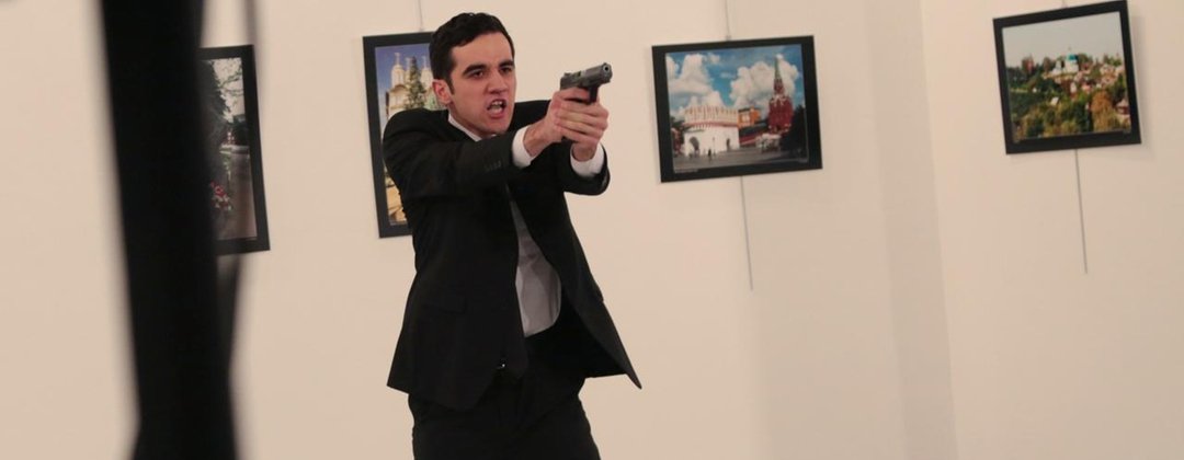 Condenamos o assassinato do embaixador da Rússia em Ancara / Turquia