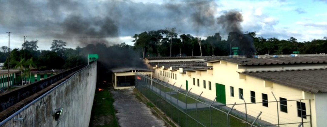 Rebelião na prisão em Manaus