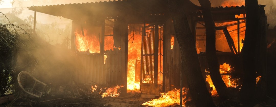 Nossas condolências pelos falecidos no incêndio na Grécia