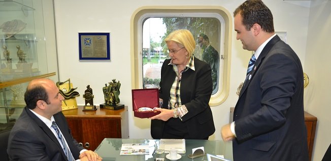CCBT visitou a Senadora Ana Amélia Lemos no Senado Federal